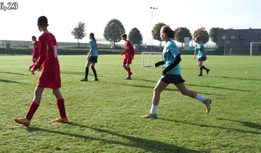 Un autre regard: Formation Sport-Etudes football féminin