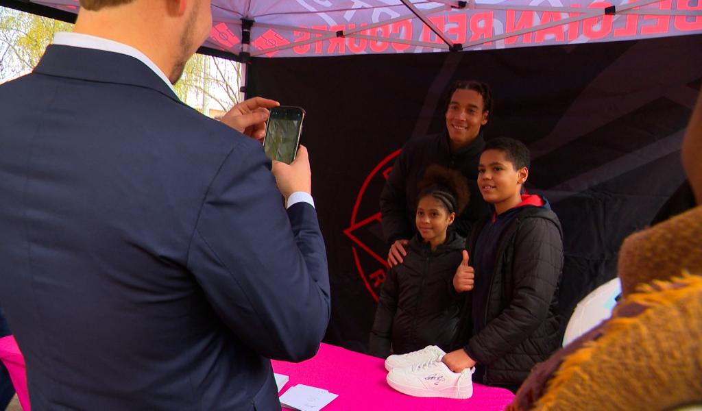 Axel Witsel inaugure un Red Court à Angleur