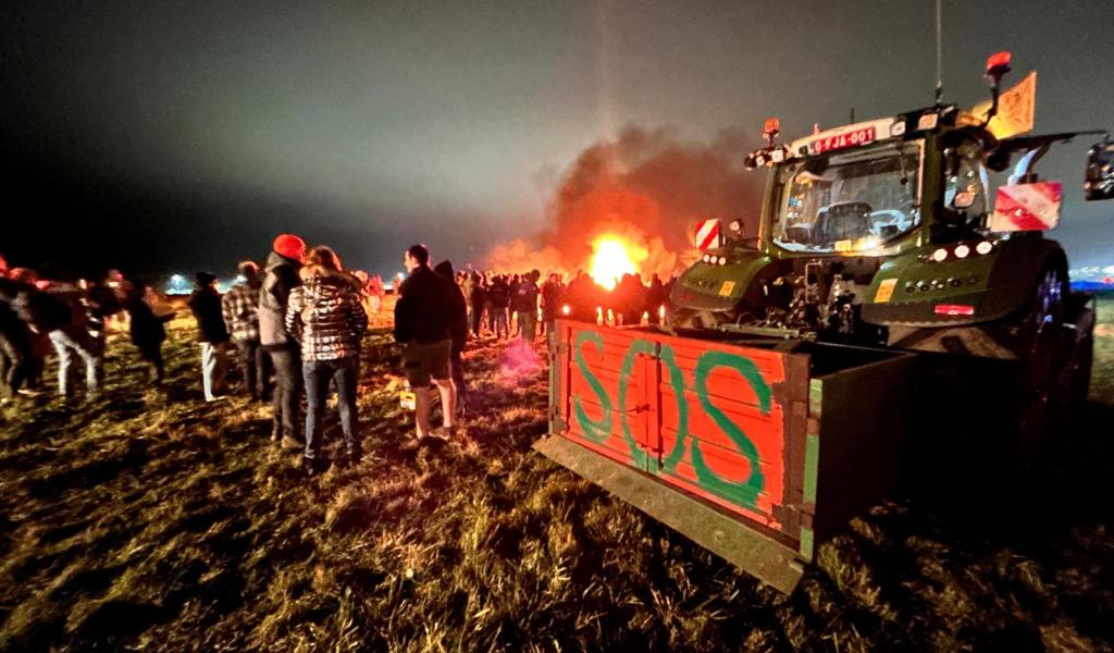 Mobilisation des agriculteurs contre le Mercosur: des barrages filtrants sur la E40 et la E25