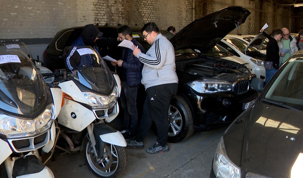 La police de Liège vend ses anciens véhicules aux enchères