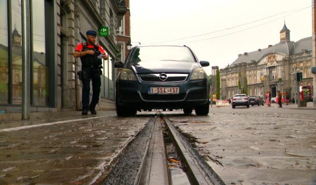 Le parking sauvage sur le passage du Tram : c'est fini 