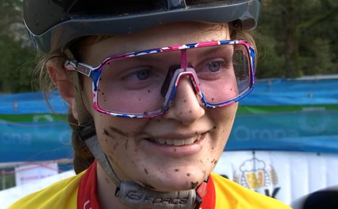 Dans la roue de Juline Delcommune, véritable pépite wallonne en cyclo-cross!