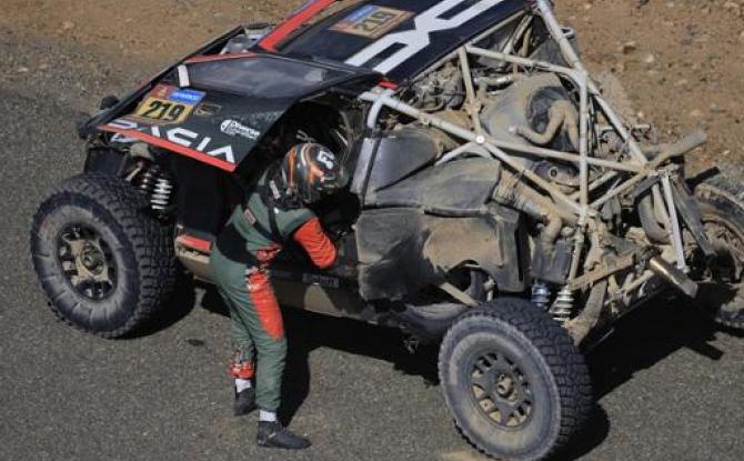 Dakar: Sébastien Loeb et son copilote liégeoise Fabian Lurquin contraints à l'abandon